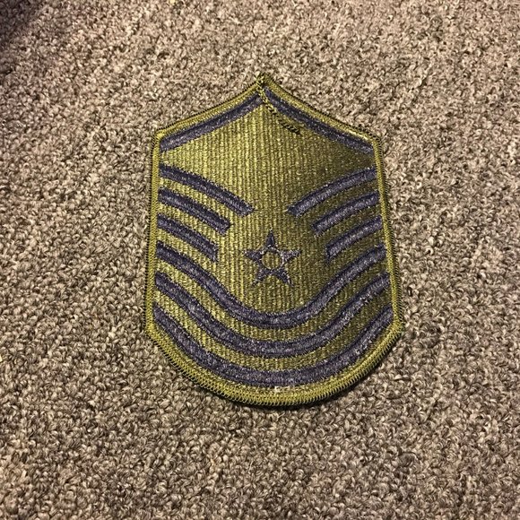 1 PAIR 2 PATCHES 1976-1993 USAF AIR FORCE RANK PATCH SENIOR MASTER SERGEANT E-8 - Picture 2 of 11